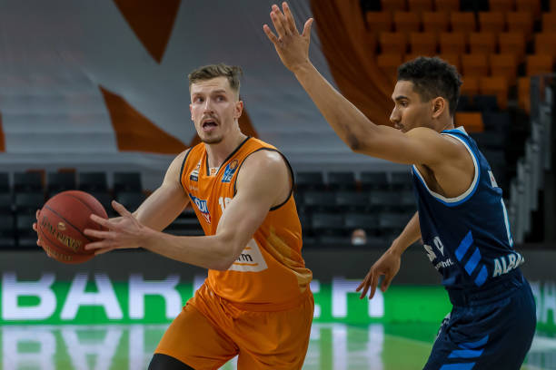 会的介入 会的介入