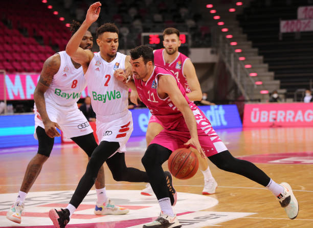 从打法上看 从打法上看